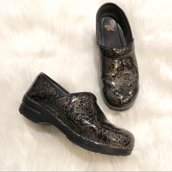 dansko pro xp mule